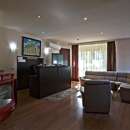Acropolis Hotel بازارجيك المظهر الخارجي الصورة
